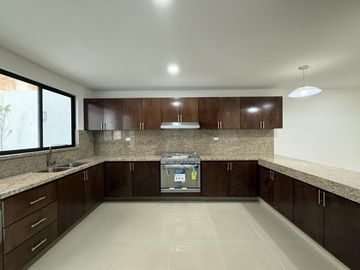 Casa Residencial Nueva en Venta en Antigua Cementera