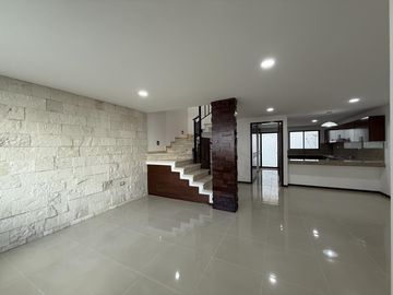 Casa Residencial Nueva en Venta en Antigua Cementera