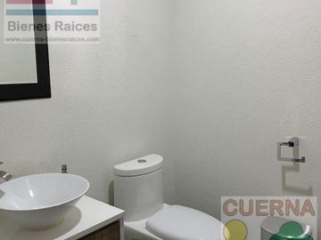 CASA EN VENTA Y RENTA  EN BURGOS BUGAMBILIA, 8 HABITACIONES