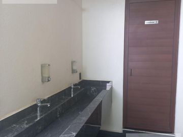 CASA EN VENTA Y RENTA  EN BURGOS BUGAMBILIA, 8 HABITACIONES