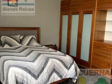 CASA EN VENTA Y RENTA  EN BURGOS BUGAMBILIA, 8 HABITACIONES