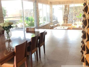 Casa en venta en exclusivo fraccionamiento con vigilancia, Cuernavaca