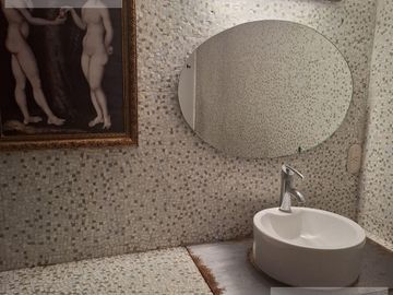 CASA EN VENTA EN JARDINES DE TLALTENANGO, UN NIVEL CON VIGILANCIA