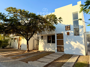 CASA CON ALBERCA EN CHAPALA, JALISCO