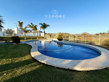 CASA CON ALBERCA EN CHAPALA, JALISCO