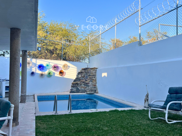 CASA CON ALBERCA EN CHAPALA, JALISCO