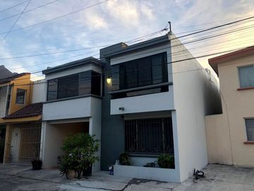 Casa en venta en Valle del Contry, Guadalupe