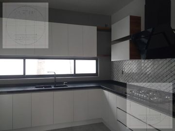 CASA EN VENTA EN CUERNAVACA, VISTA HERMOSA, ZONA DORADA DE CUERNAVACA