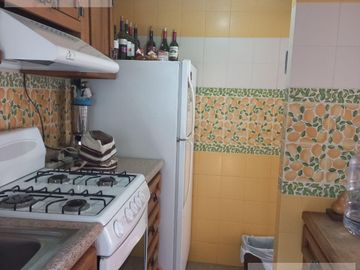 CASA EN VENTA EN CUERNAVACA, EN CONDOMINIO CON JARDÍN PRIVADO, ALBERCA COMUN Y VIGILANCIA