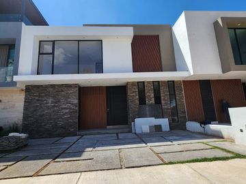 Casa en  Venta en Altozano Montaña Monarca