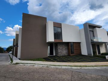 Casa en  Venta en Altozano Fraccionamiento privado