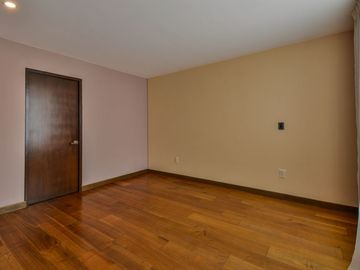VENTA CASA EN JARDINES DEL PEDREGAL