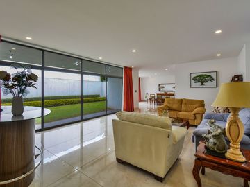 VENTA CASA EN JARDINES DEL PEDREGAL