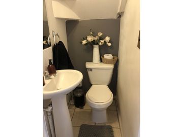VENDE CASA 3 PISOS, 4 DORM, 3 BAÑOS MICROBARRIO VALLE LO CAMPINO- QUILICURA