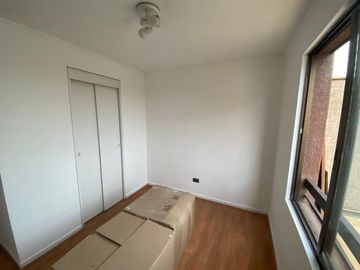 EXCELENTE DEPTO P. DE VALDIVIA / S. BOLIVAR/ 2 DOR/ BAÑO / ESTACIONAMIENTO/ BODEGA.