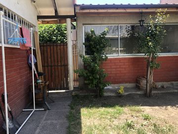 VENDE 2 CASAS TOTAL 6 DORM, 3 BAÑOS, 2 CUADRAS METRO EL BOSQUE- BALMACEDA EL BOSQUE