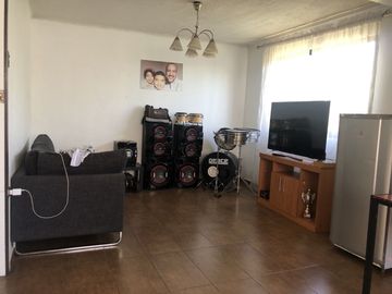 VENDE 2 CASAS TOTAL 6 DORM, 3 BAÑOS, 2 CUADRAS METRO EL BOSQUE- BALMACEDA EL BOSQUE