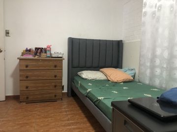 VENDE 2 CASAS TOTAL 6 DORM, 3 BAÑOS, 2 CUADRAS METRO EL BOSQUE- BALMACEDA EL BOSQUE