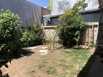 VENDE 2 CASAS TOTAL 6 DORM, 3 BAÑOS, 2 CUADRAS METRO EL BOSQUE- BALMACEDA EL BOSQUE
