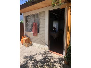 VENDE 2 CASAS TOTAL 6 DORM, 3 BAÑOS, 2 CUADRAS METRO EL BOSQUE- BALMACEDA EL BOSQUE