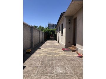 VENDE 2 CASAS TOTAL 6 DORM, 3 BAÑOS, 2 CUADRAS METRO EL BOSQUE- BALMACEDA EL BOSQUE
