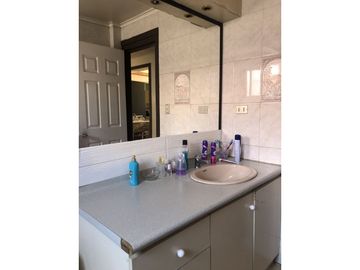 VENDE 2 CASAS TOTAL 6 DORM, 3 BAÑOS, 2 CUADRAS METRO EL BOSQUE- BALMACEDA EL BOSQUE
