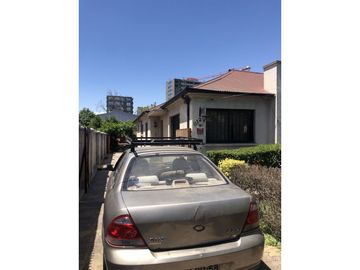 VENDE 2 CASAS TOTAL 6 DORM, 3 BAÑOS, 2 CUADRAS METRO EL BOSQUE- BALMACEDA EL BOSQUE