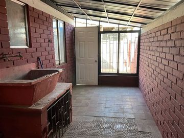 Casa en Venta en LOS NÍSPEROS, QUILICURA