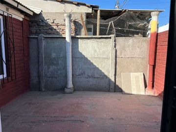 Casa en Venta en LOS NÍSPEROS, QUILICURA