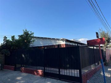 Casa en Venta en LOS NÍSPEROS, QUILICURA