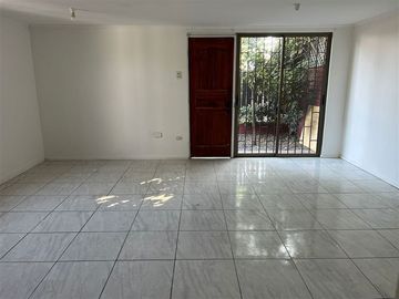 Casa en Venta en LOS NÍSPEROS, QUILICURA