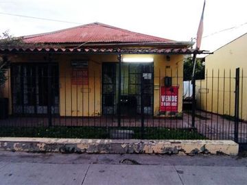 Casa en Venta en URETA COX , SAN MIGUEL