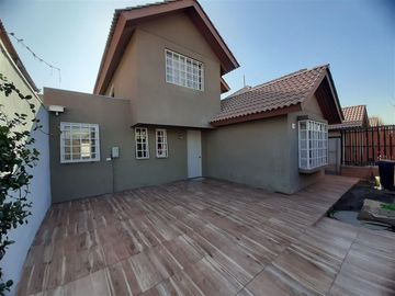 Casa en Venta en BARRIO LOS CASTAÑOS