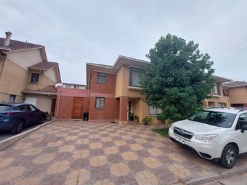 Casa en Venta en CUIDAD SATELITE, MAIPU