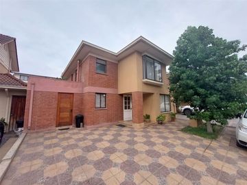Casa en Venta en CUIDAD SATELITE, MAIPU