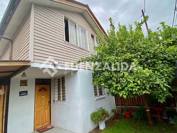 Casa en Venta en Avenida 4 poniente & Altar de la patria