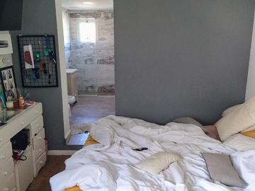 Casa en  dos plantas de vías a libertador inmejorable zona 3 dormitorios en suite piscina