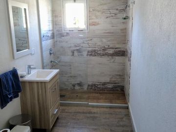Casa en  dos plantas de vías a libertador inmejorable zona 3 dormitorios en suite piscina