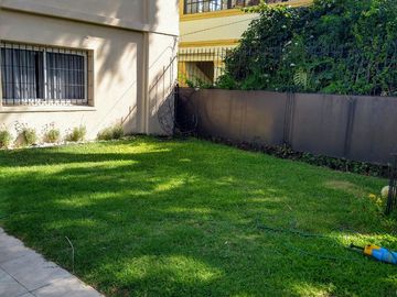 Casa en  dos plantas de vías a libertador inmejorable zona 3 dormitorios en suite piscina