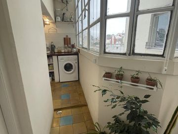 Hermoso departamento en destacado edificio - Zona Monserrat