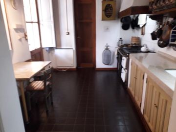 Muy buena casa - Gran terreno!