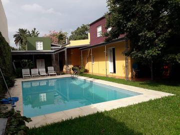 Muy buena casa - Gran terreno!