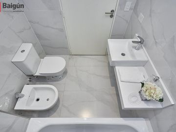 Departamento de 2 ambientes en venta en Las Cañitas