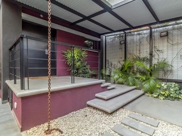 Casa 5 ambientes en 3 Plantas en  Villa Lugano