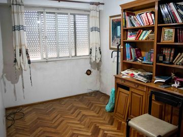 Departamento de 4 ambientes en venta en Olivos