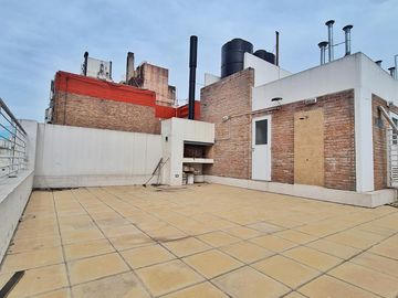 Departamento 2 dormitorios con patio