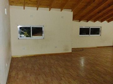 Casas en venta  - 8 dormitorios 3 baños - 260mts2 - Adrogue