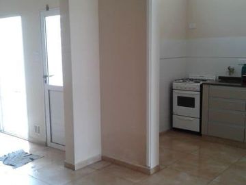 Casas en venta  - 8 dormitorios 3 baños - 260mts2 - Adrogue
