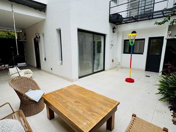 PH en Venta: Ubicación Privilegiada y Detalles Únicos en Olivos