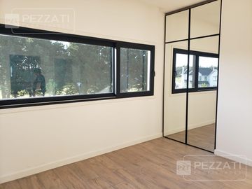 Casa en  venta en Barrio Privado Rumenco Joven. 3 dormitorios (1 suite) . Garage doble. Jardin